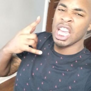 Meet your Posher, Devin